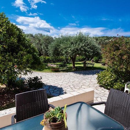 Rodia Modern Apartment Lefkada City ภายนอก รูปภาพ